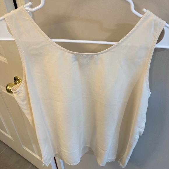 Silk Exchange cream sleeveless top size small - Picture 4 of 6